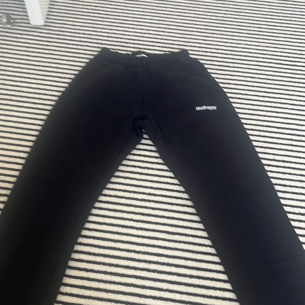 Black madhappy worn twice sweatpants v good for winter when cold